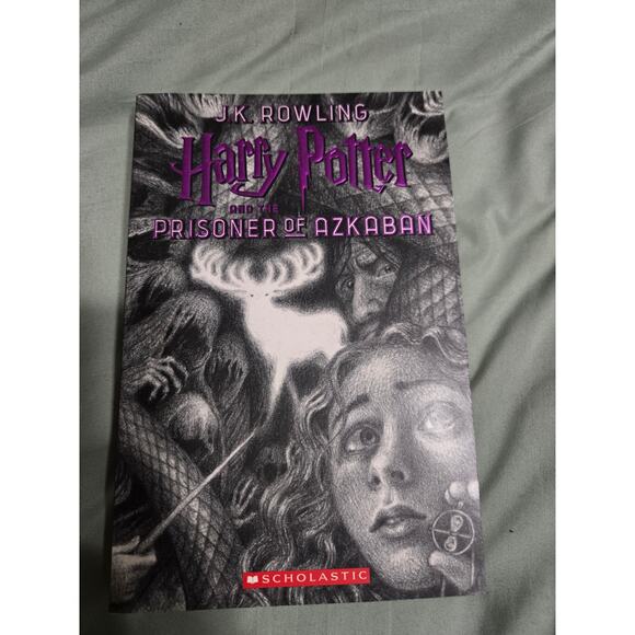 Harry potter and the prisoner of Azkaban paperback book - Picture 1 of 6